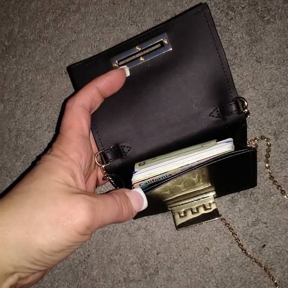 Zach posen - Picture 2 of 3